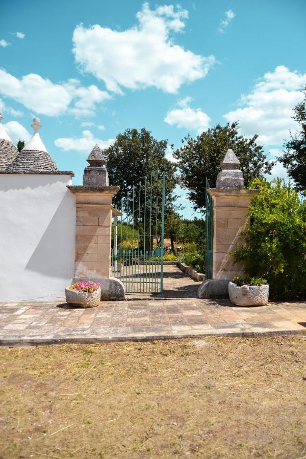 マルティナ・フランカ Trulli Sul Vignale In Masseria Santalachiccaヴィラ エクステリア 写真