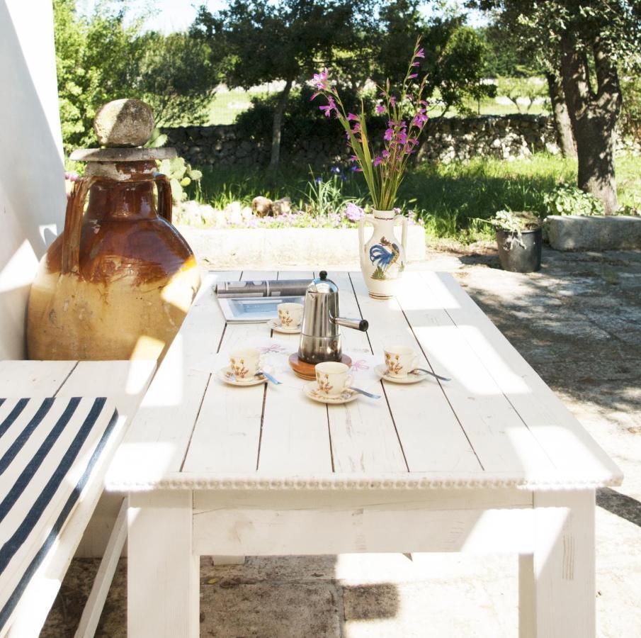 Trulli Sul Vignale In Masseria Santalachicca マルティナ・フランカ エクステリア 写真