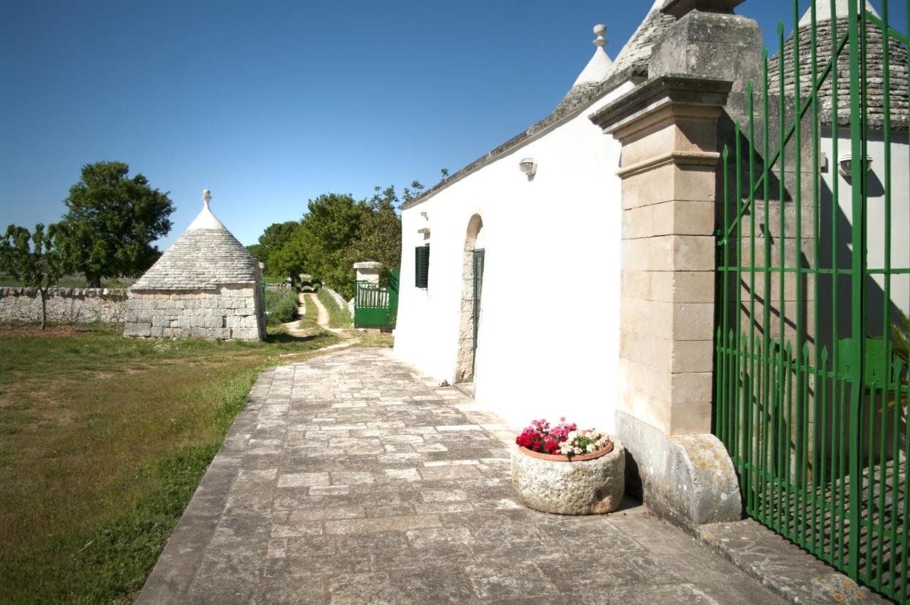 Trulli Sul Vignale In Masseria Santalachicca マルティナ・フランカ エクステリア 写真